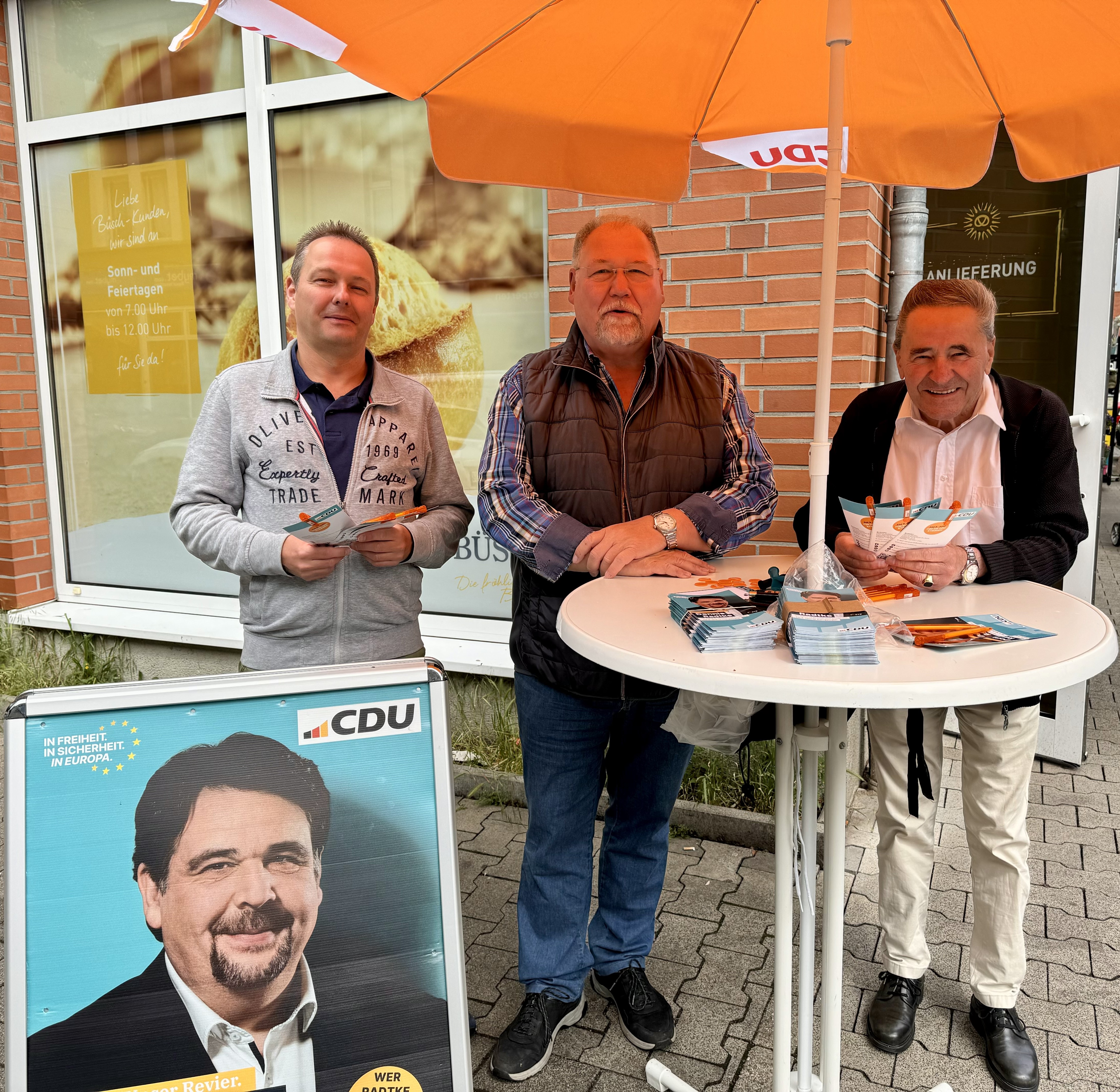 Michael Umbach, Erwin Telkemeier und Hans-Georg Umbach im Einsatz fr die CDU